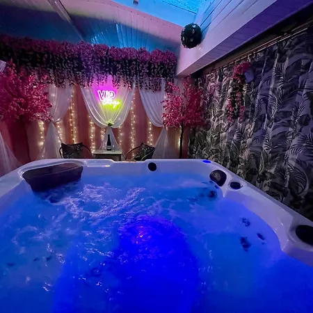 Cleomack View, Annex Apartment With Hot Tub Hilltown Exterior foto