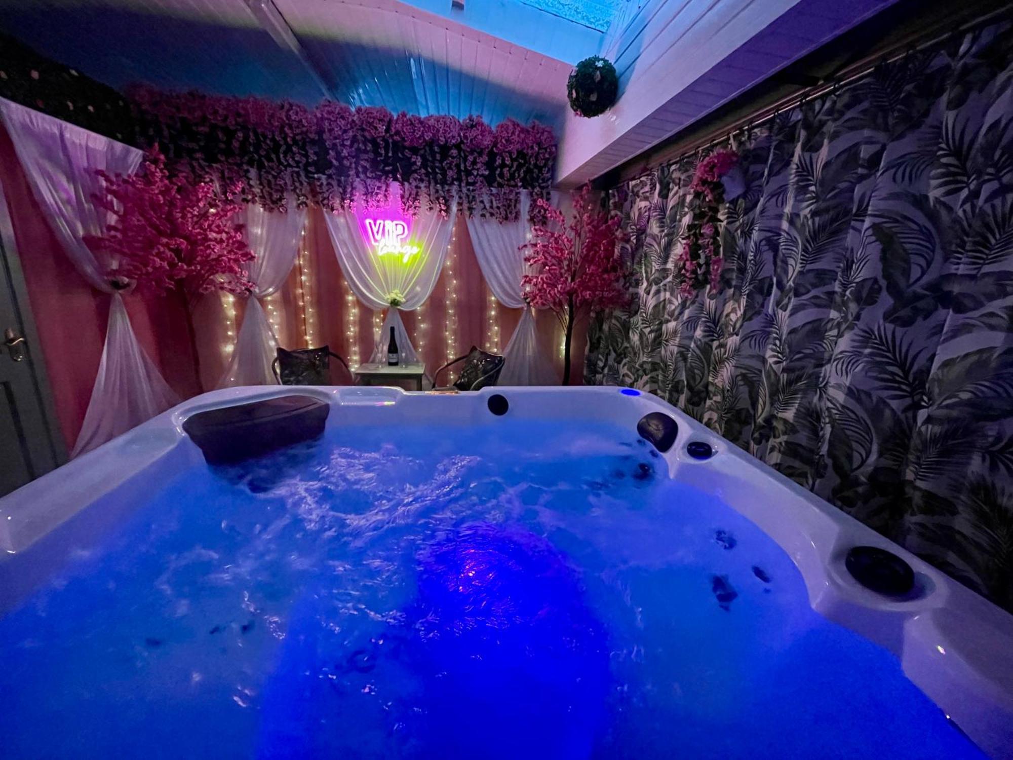 Cleomack View, Annex With Hot Tub *